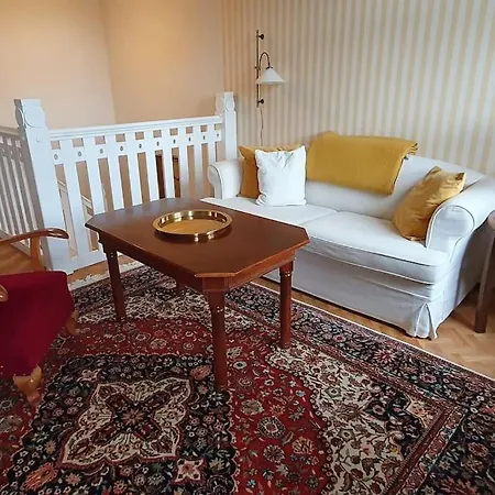 Lägenhet Maisonettewohnung In Elbnaehe *